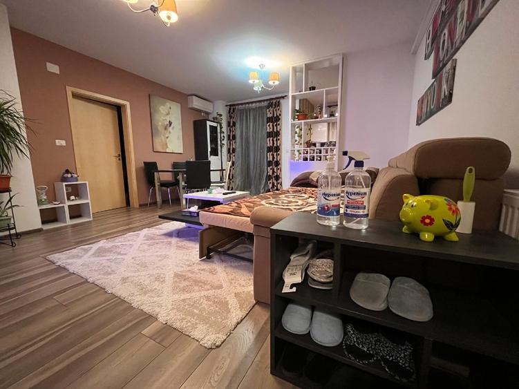 Apartament cu 2 camere semidecomandat, mobilat în Aradului