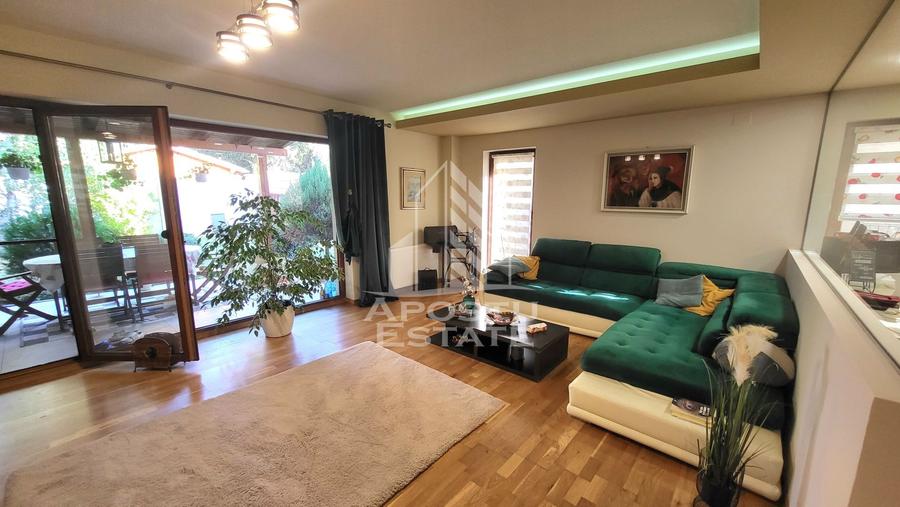 Duplex cu 4 camere cu Canalizare în Dumbrăvița