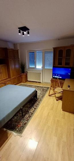 Garsonieră decomandată în Calea Aradului