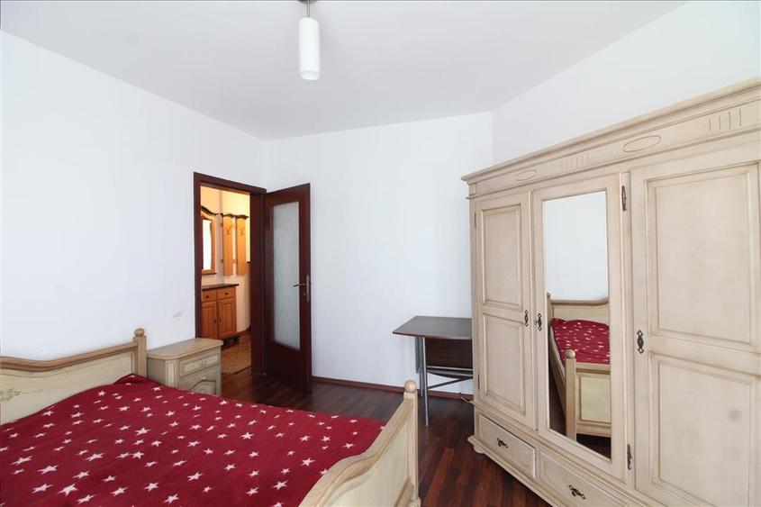 Apartament cu 2 camere semidecomandat, mobilat în Zorilor