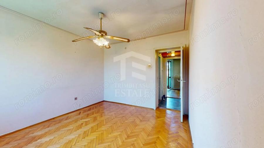 Apartament cu 3 camere semidecomandat în Parcul Circului