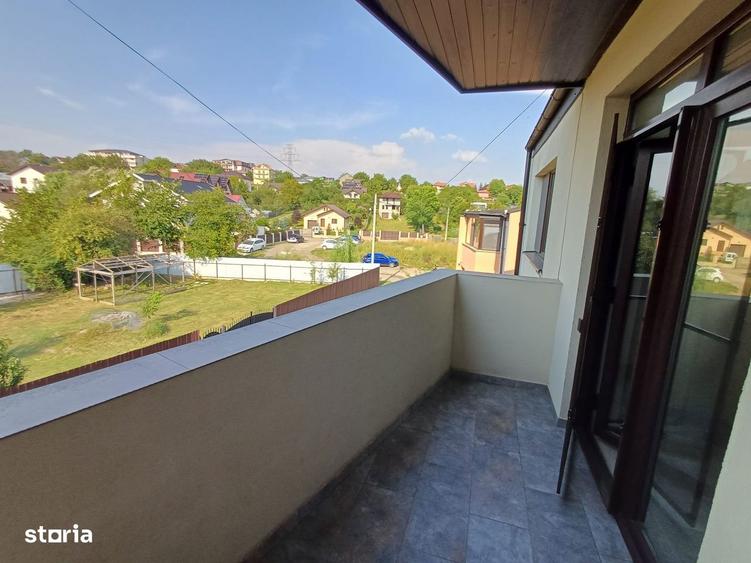 Casă cu 4 camere cu Teren 100 Mp în Valea Adâncă
