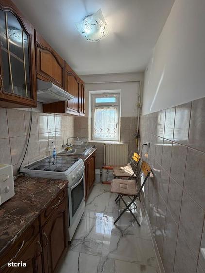 Apartament cu 2 camere semidecomandat, mobilat în Central