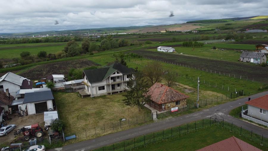 Casă cu 4 camere în Livada