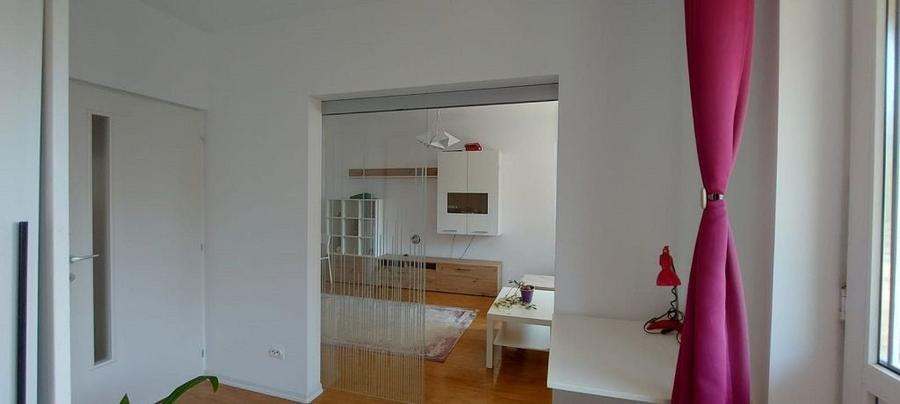 Apartament cu 3 camere în Armeneasca