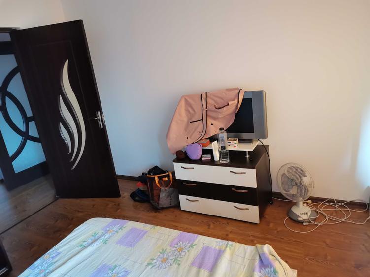 Apartament cu 3 camere decomandat în Șimian