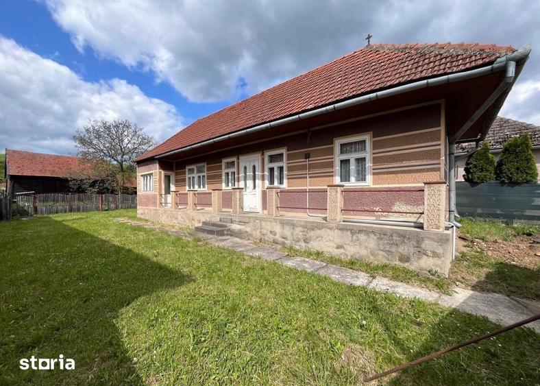 Casă cu 2 camere cu Teren 659 Mp în Central