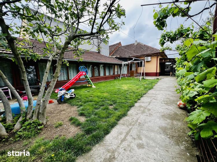 Casă cu 5 camere cu Teren 1187 Mp în Mehala