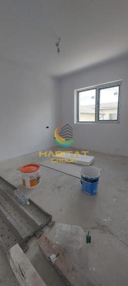 Duplex cu 4 camere cu Canalizare în Nord-Est