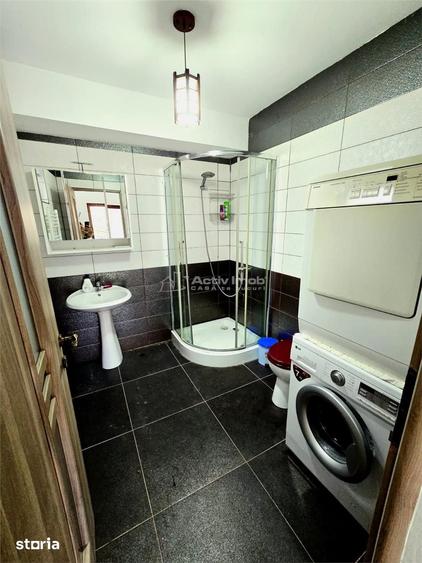 Casă cu 5 camere cu Teren 500 Mp în Marginea