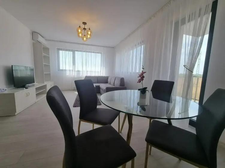 Apartament cu 2 camere decomandat în Splaiul Unirii
