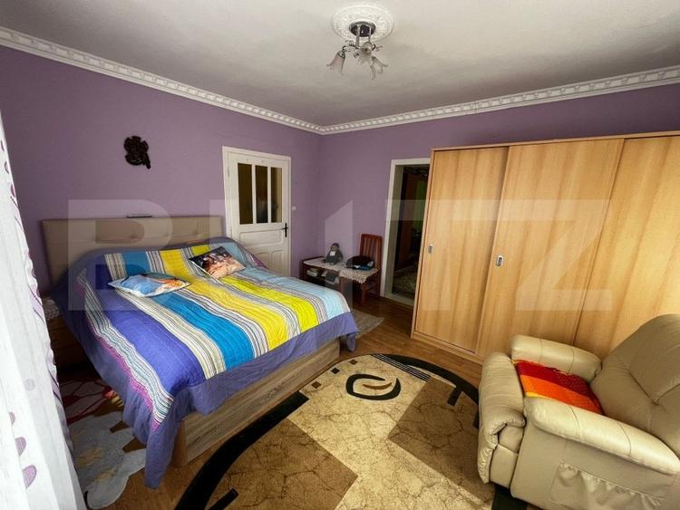 Casă individuală cu 7 camere cu Garaj în Exterior Est