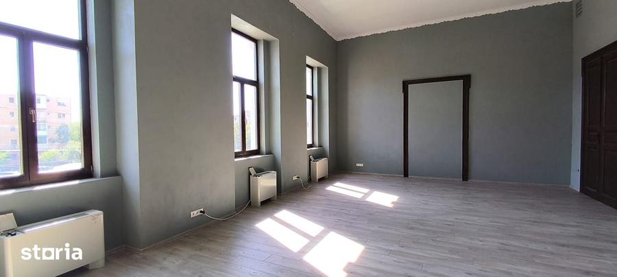 Spațiu comercial, de 200 mp, în Gai
