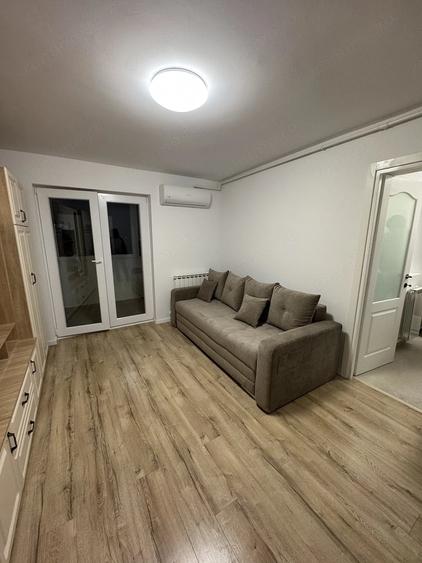 Garsonieră decomandată în Central