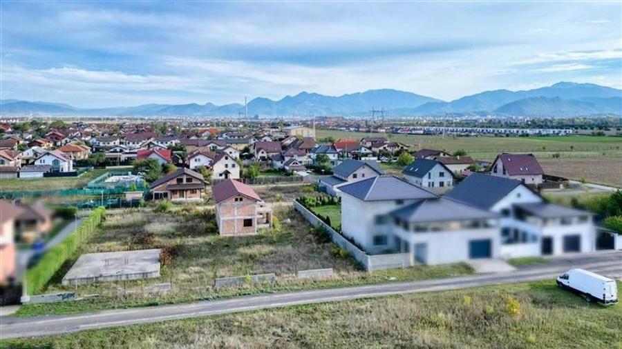 Teren Construcții intravilan de 462 mp, în Sânpetru