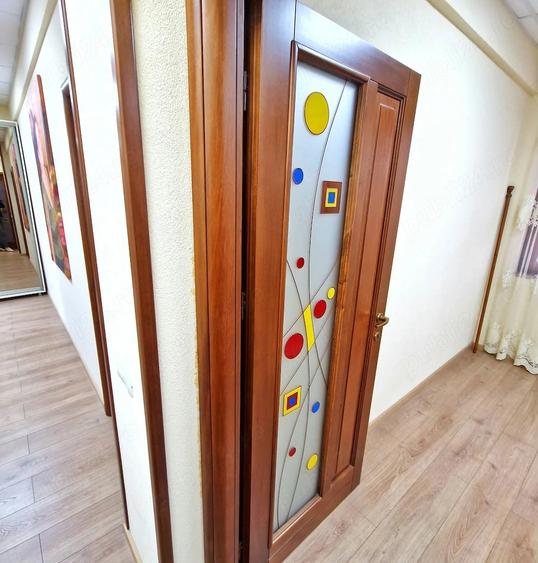 Casă cu Teren 300 Mp în Central