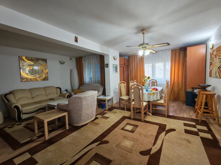 Casă individuală cu 6 camere cu Teren 400 Mp în Breaza