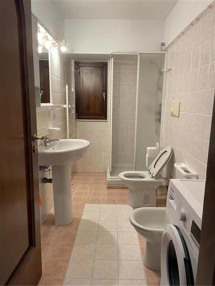 Apartament cu 3 camere decomandat, mobilat în Decebal