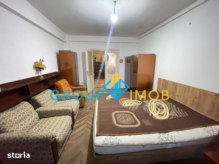 Apartament cu 3 camere semidecomandat în Ultracentral