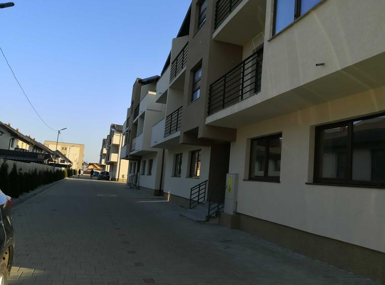 Apartament cu 2 camere decomandat în Sfântu Ilie