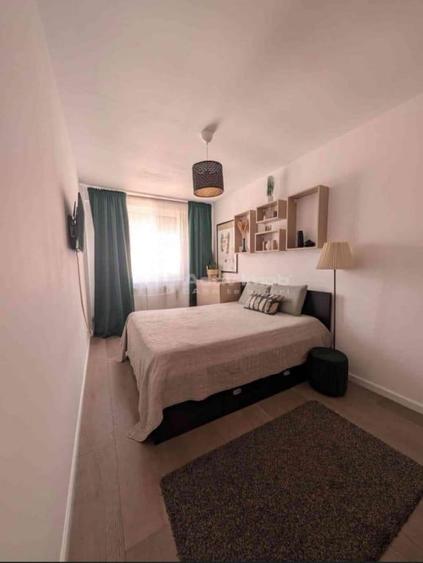 Apartament cu 3 camere decomandat în Vârteju