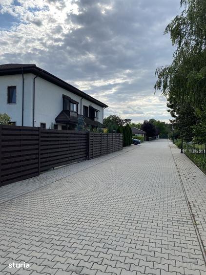 Casă cu 6 camere cu Teren 550 Mp în Snagov