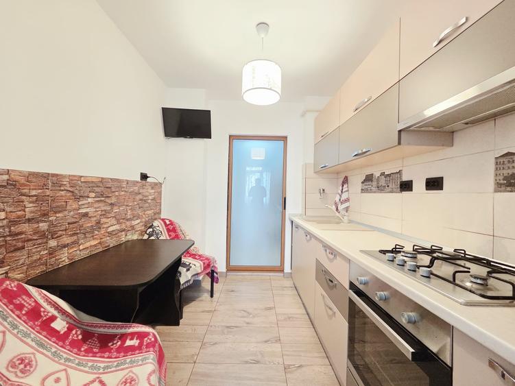 Apartament cu 2 camere decomandat în Micro 17