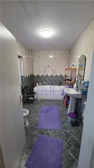 GIROCULUI, CASA 6 CAMERE P+1+pod, 2 BAI, BUCATARIE INCHISA - 4