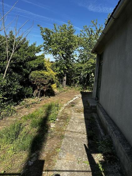 Casă cu 3 camere în Ghioroc
