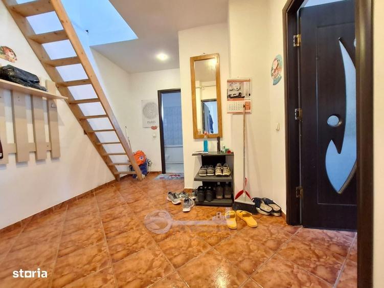 Nicolina 1, apartament 2 camere, decomandat, baie cu geam, 46 mp, se a - 8
