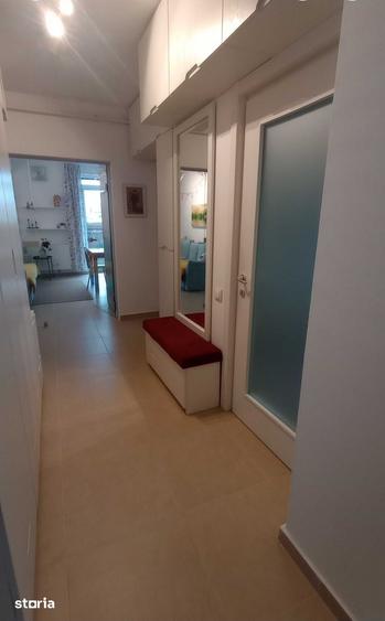 Apartament cu 4 camere, mobilat în Europa