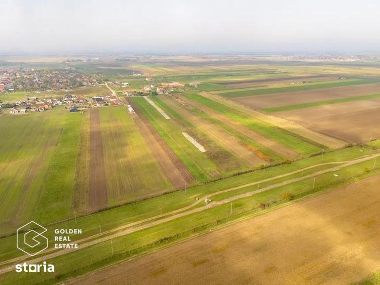 Teren de 500 mp, în Livada