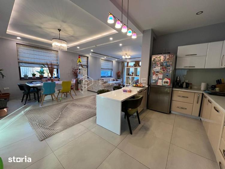 Casă cu 6 camere cu Teren 730 Mp în Remetea