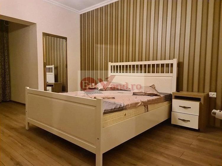 Casă cu 7 camere cu Teren 300 Mp în Faleză