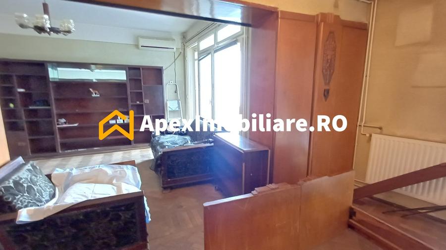 Apartament cu 2 camere semidecomandat în Cișmigiu
