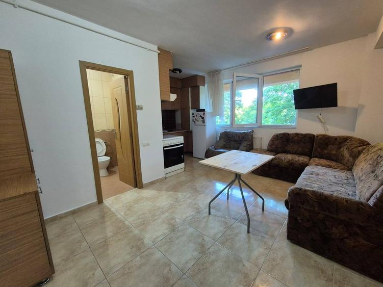 Apartament cu 2 camere decomandat în Borhanci