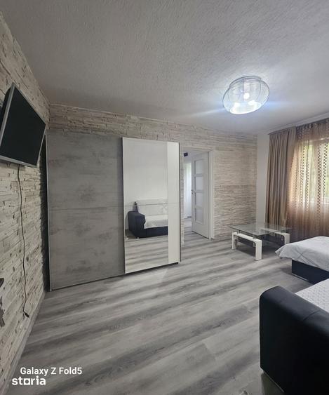 Apartament cu 2 camere semidecomandat în Nufărul