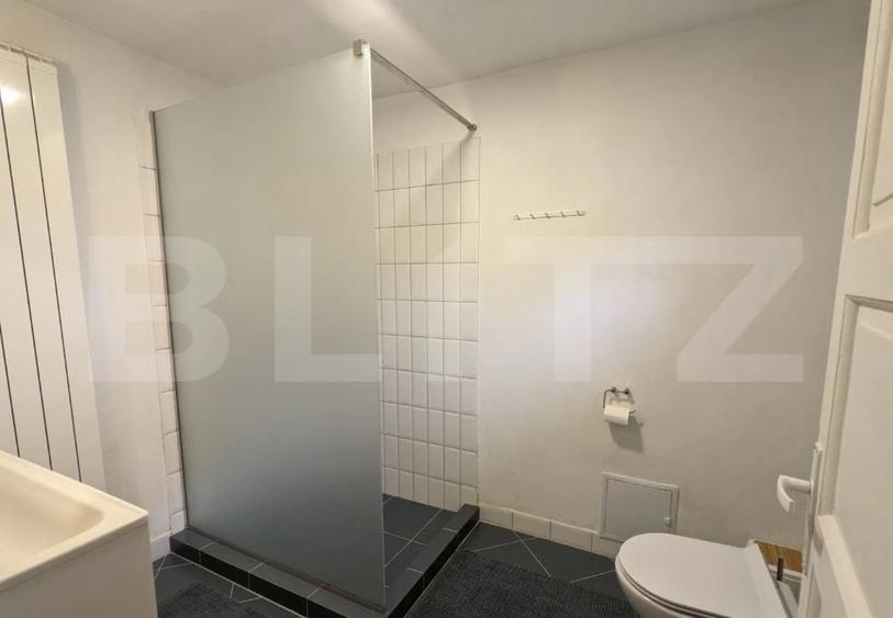 Casă individuală cu 3 camere cu Canalizare în Zărnești