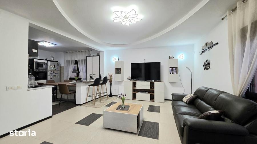 Casă cu 6 camere cu Teren 423 Mp în Nord