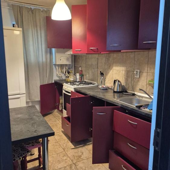 Apartament cu 2 camere decomandat în Berceni