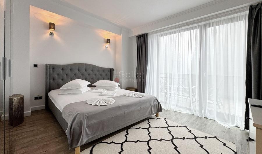 Apartament cu 4 camere decomandat, mobilat în Poiana Brașov