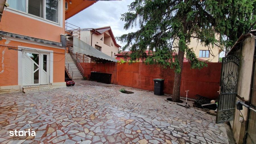 Casă cu 8 camere cu Teren 200 Mp în Sălaj