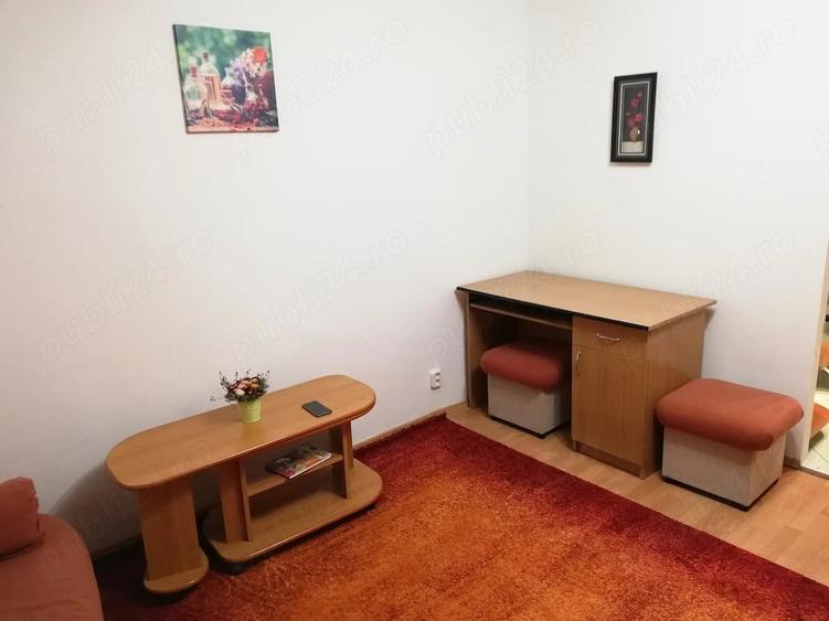 Garsonieră decomandată în Central