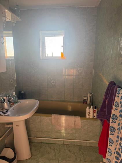 Apartament cu 2 camere decomandat în Bârzești