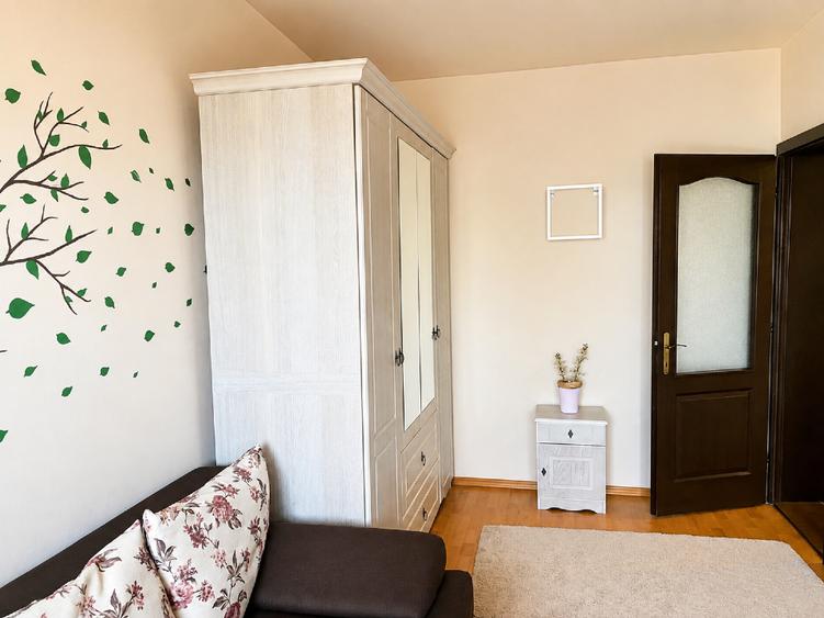 Apartament cu 2 camere decomandat în Zorilor