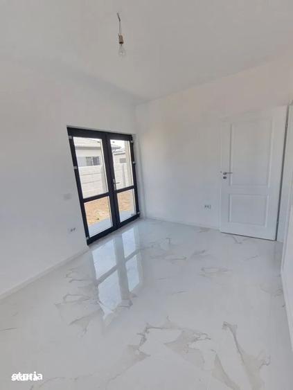 Casă cu 3 camere cu Teren 300 Mp în Lunca Cetățuii