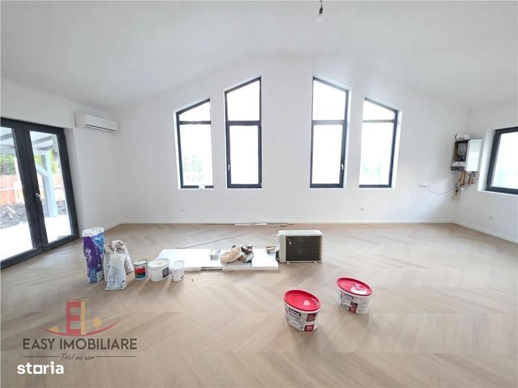 Casă cu 4 camere cu Teren 500 Mp în Livezeni