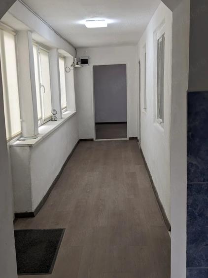 Casă cu 3 camere cu Teren 2000 Mp în Fărcașele