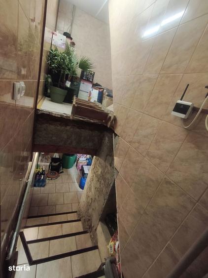 Apartament cu 3 camere în Traian