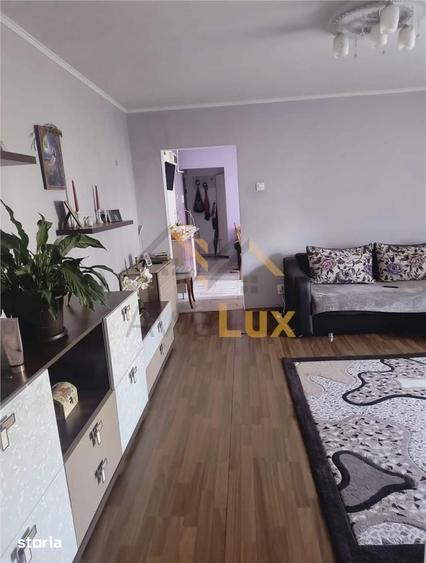 Apartament 3 camere de vanzare, Garii - 5